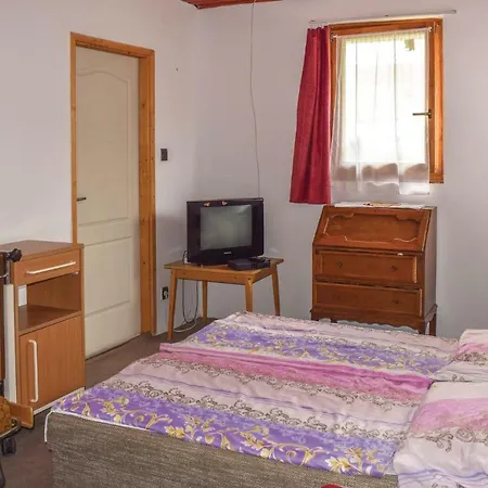 Dom wakacyjny One Bedroom Holiday In Baltonlelle Balatonlelle